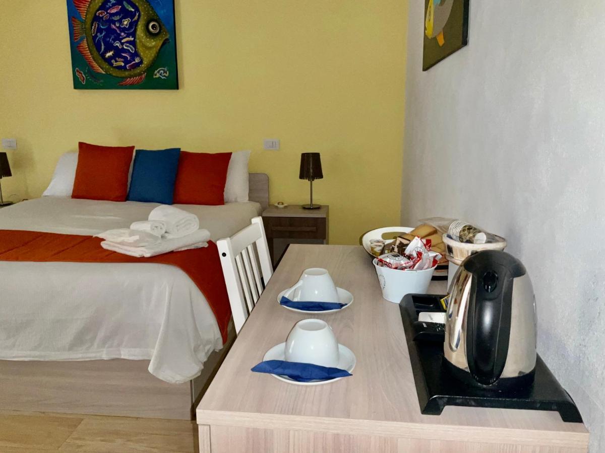 'A Room De' Scugnizzi Neapel Exteriör bild
