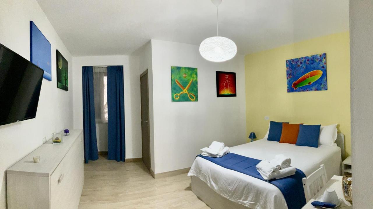 'A Room De' Scugnizzi Neapel Exteriör bild