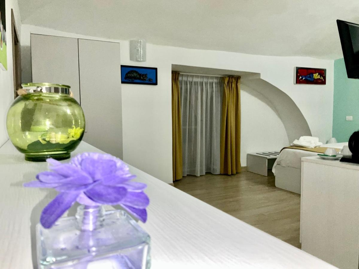 'A Room De' Scugnizzi Neapel Exteriör bild
