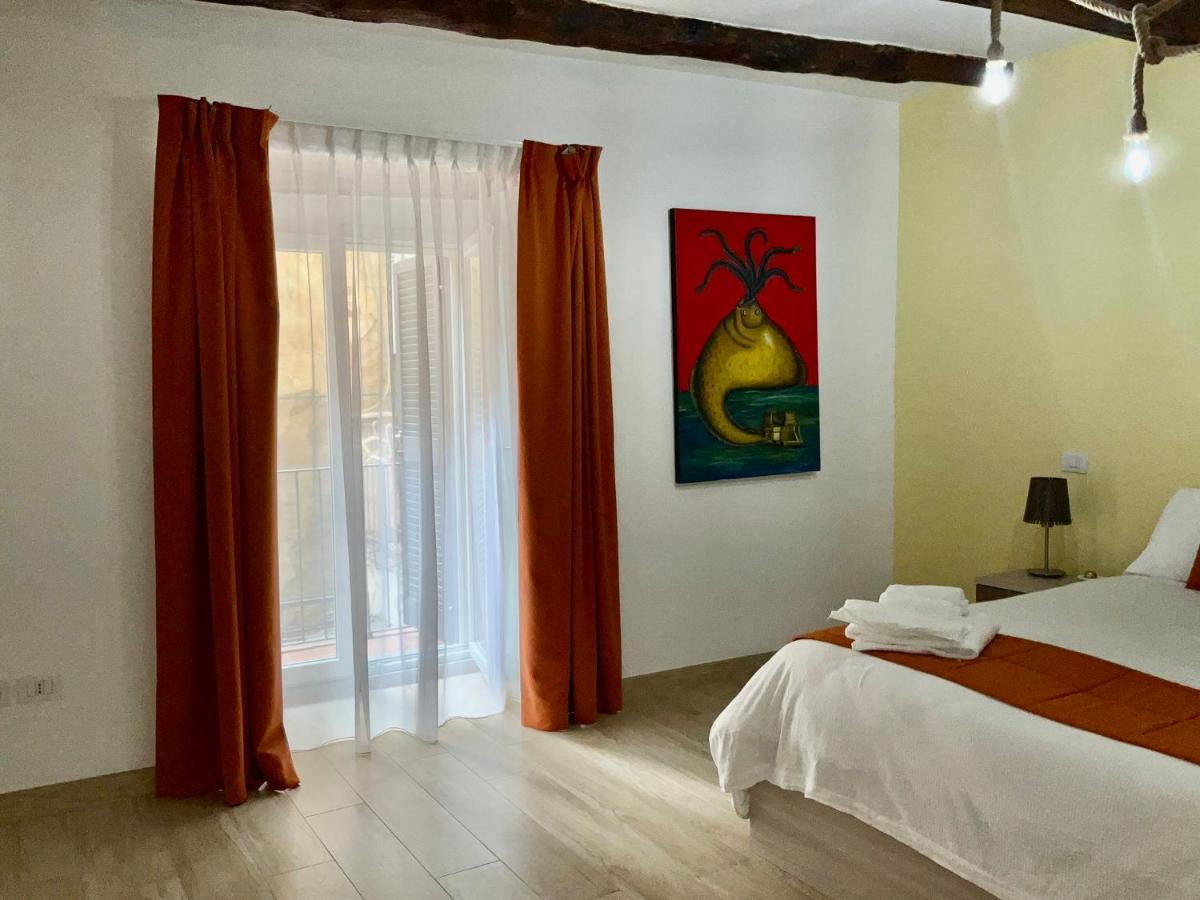'A Room De' Scugnizzi Neapel Exteriör bild