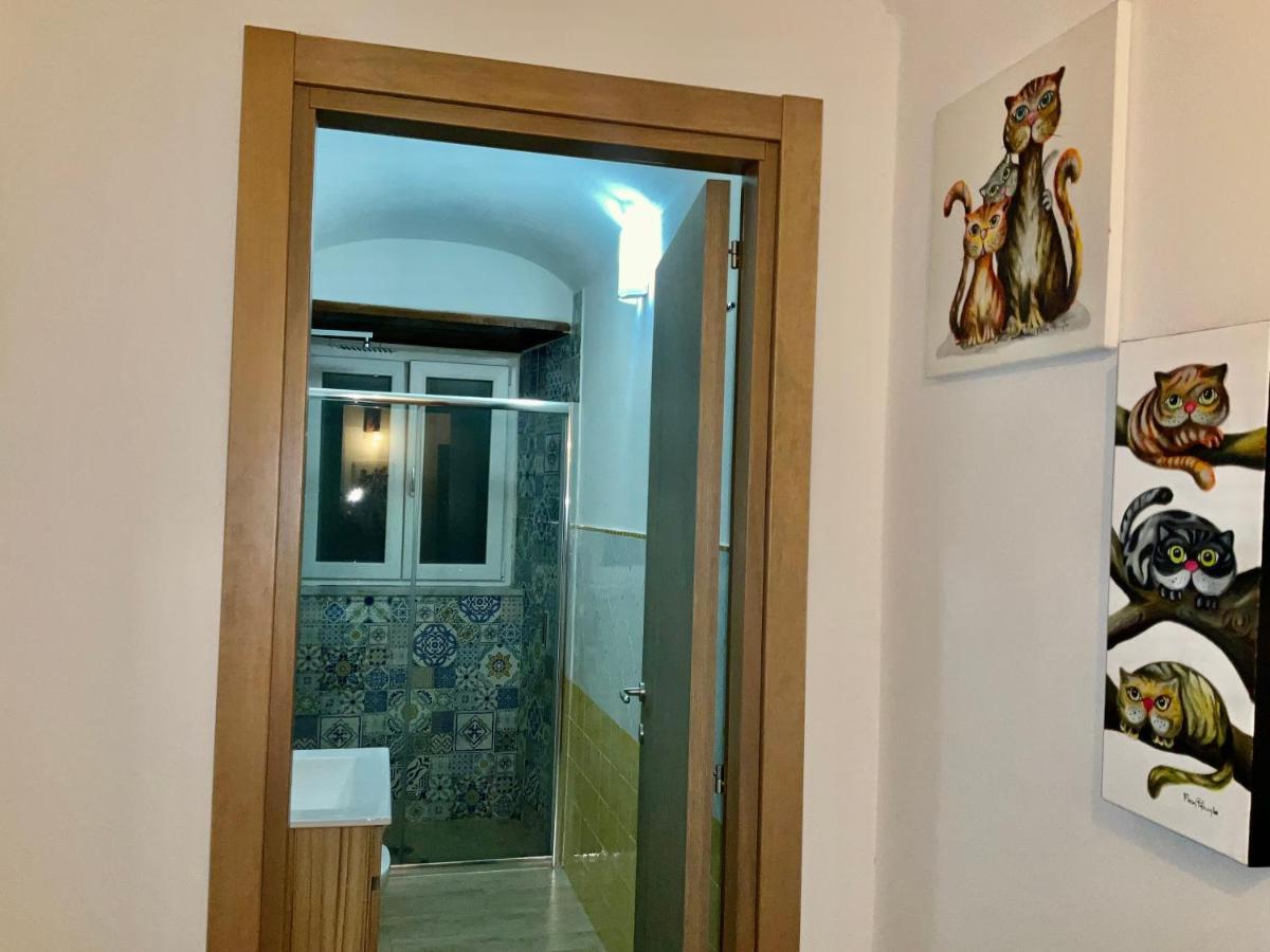 'A Room De' Scugnizzi Neapel Exteriör bild