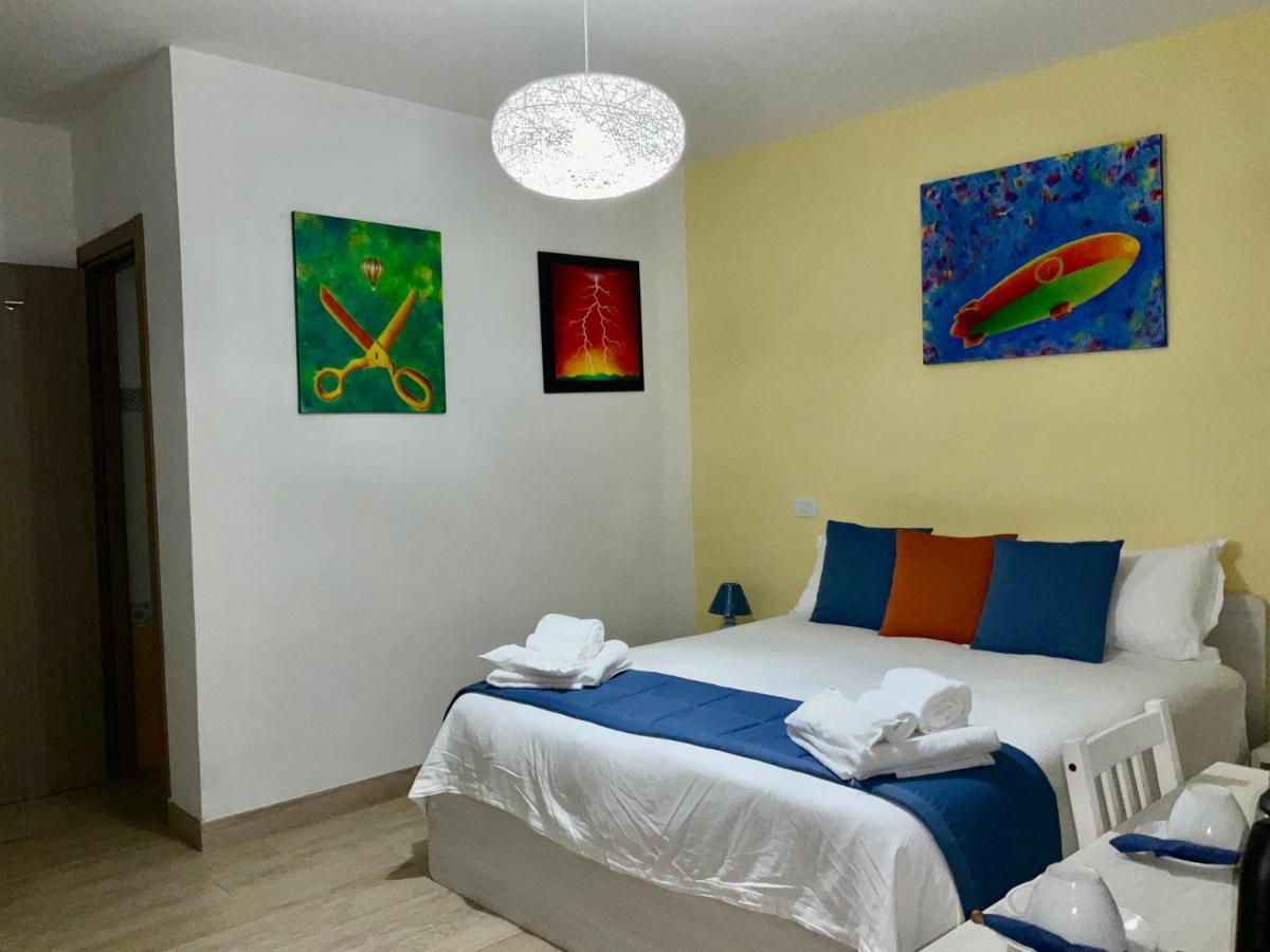 'A Room De' Scugnizzi Neapel Exteriör bild